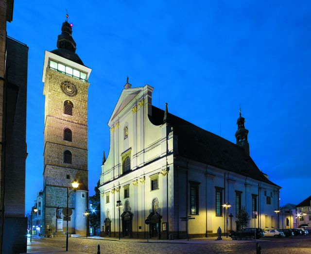 Hráz Lipna, foto: Libor Sváček, archiv Vydavatelství MCU s.r.o.
