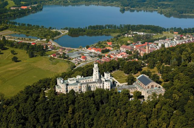 Ausflugsdampfer auf der Moldau, Libor Sváček, archiv Vydavatelství MCU s.r.o. Ausflugsdampfer auf der Moldau, Libor Sváček, archiv Vydavatelství MCU s.r.o.