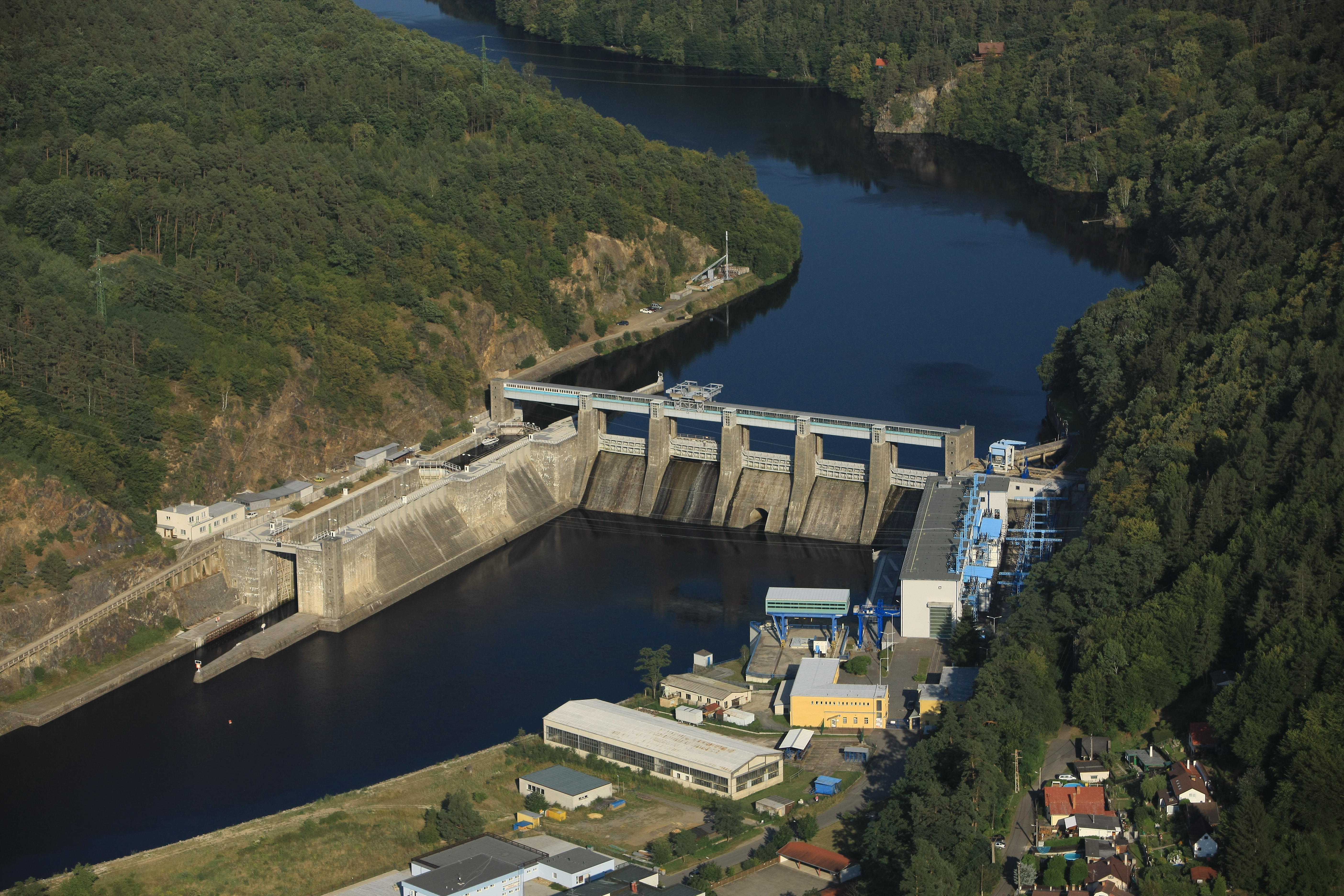 Přívoz Horní Planá – Bližší Lhota (nádrž Lipno), foto: Libor Sváček, archiv Vydavatelství MCU s.r.o. Přívoz Horní Planá – Bližší Lhota (nádrž Lipno), foto: Libor Sváček, archiv Vydavatelství MCU s.r.o.